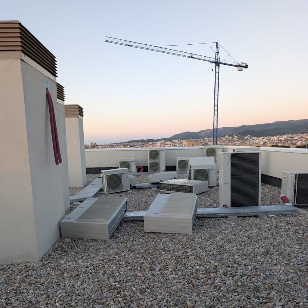 CONSTRUCCIONES RUBAU