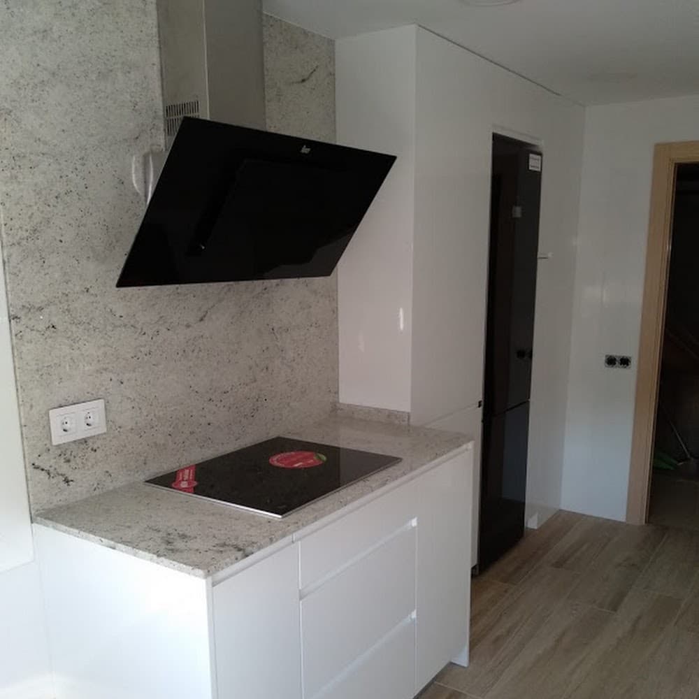 Reform House. Al Servicio del Hogar (Sant Boi de Llobregat)